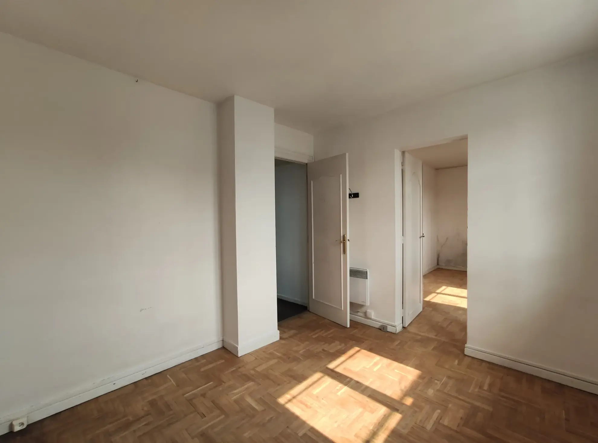 Appartement 4 pièces à Vitry-sur-Seine avec balcon, cave et parking 