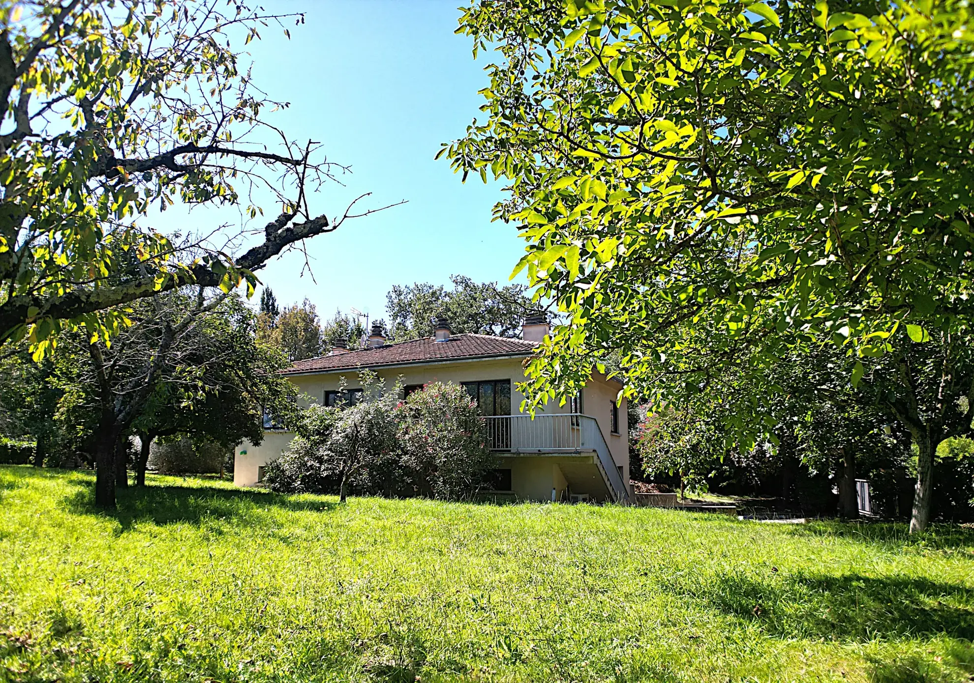 Grande maison familiale à Grepiac près de Venerque - 230m² sur terrain de 2000m² 