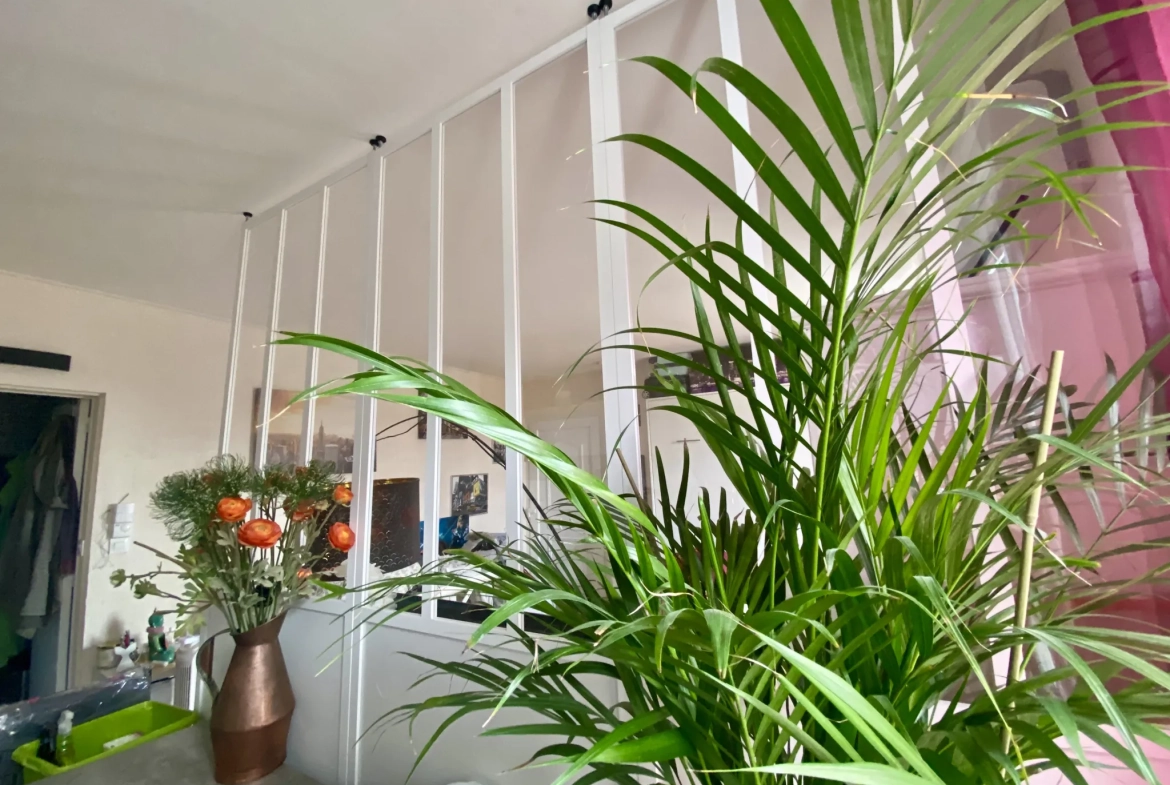 Bel appartement rénové de 28m² à Sucy-en-Brie, sans charges 