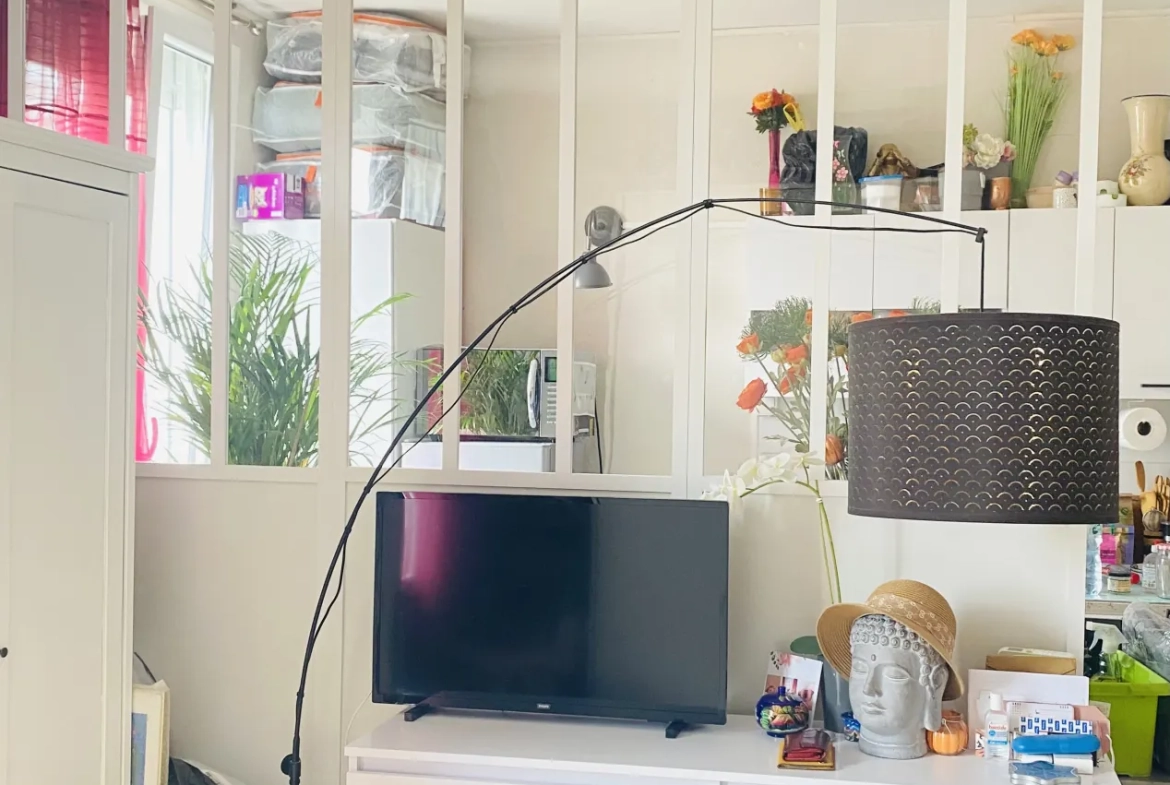 Bel appartement rénové de 28m² à Sucy-en-Brie, sans charges 
