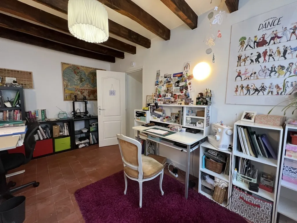 Charmante maison de village rénovée avec grand terrain à Vinon près de Sancerre 