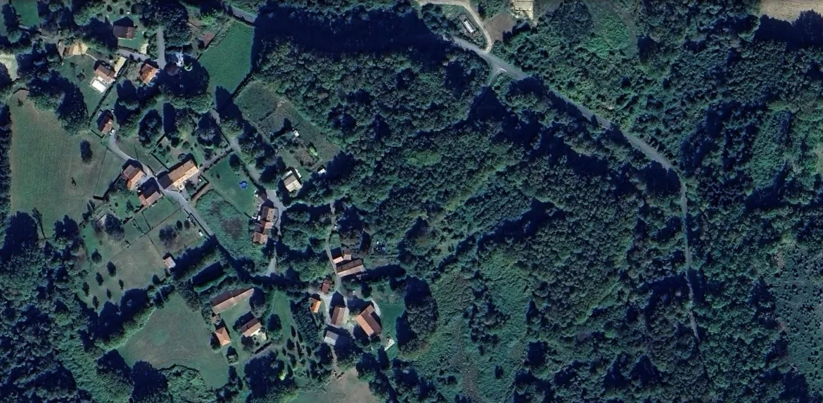 Belle maison en pierre rénovée avec 4 chambres au cœur du Périgord-Limousin 