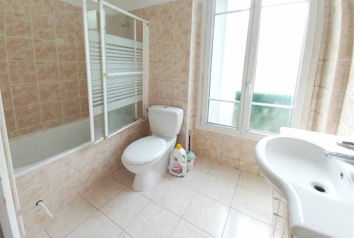 Appartement 3 pièces à vendre à Créteil proche des transports, avec cave 