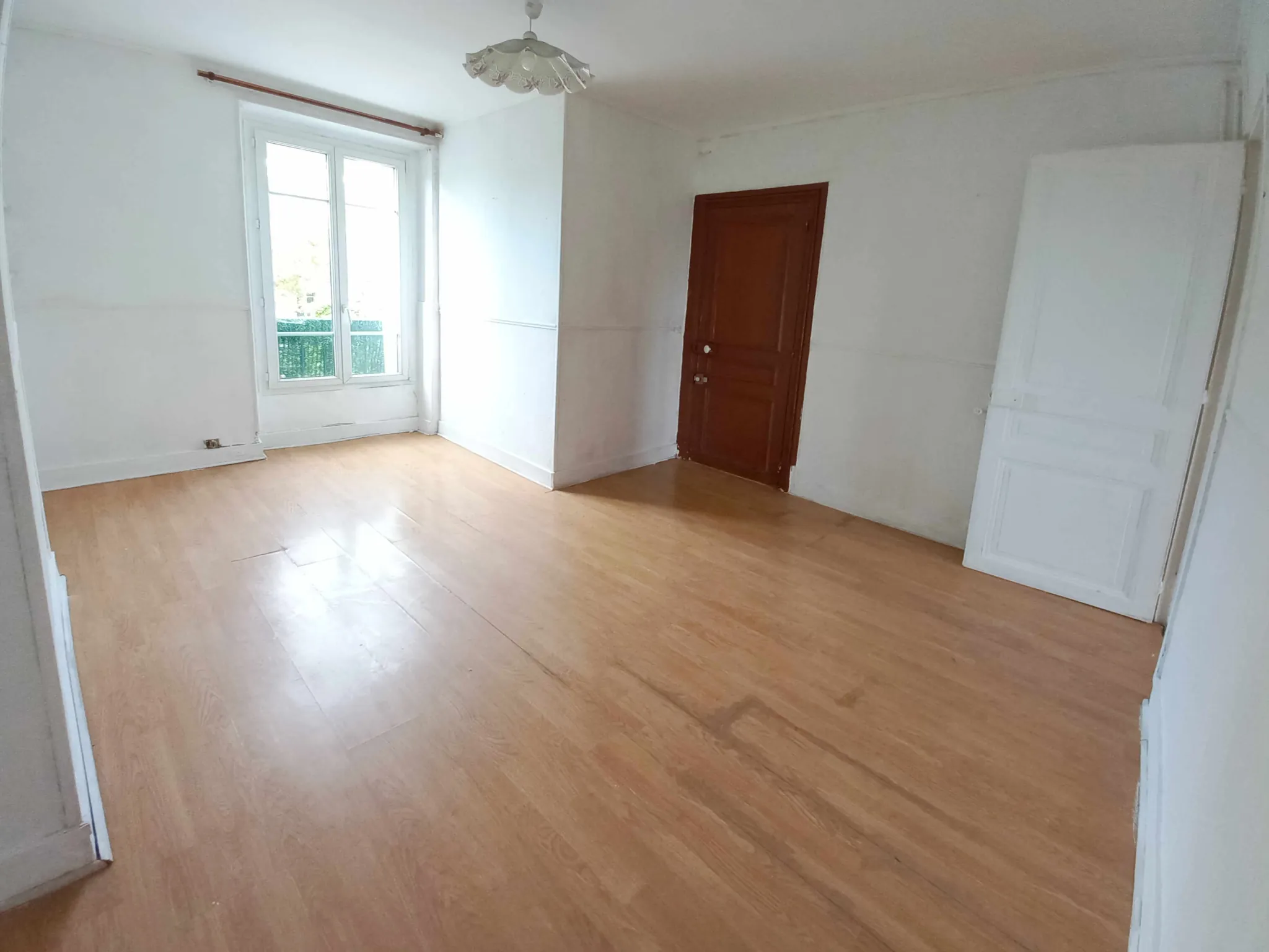 Appartement 3 pièces à vendre à Créteil proche des transports, avec cave 