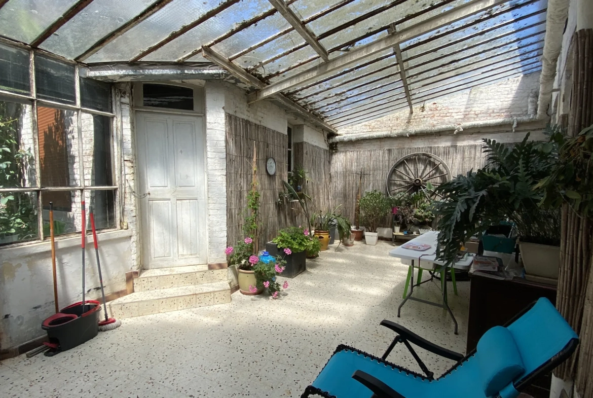 Charmante maison ancienne de 185 m² à Matigny avec terrain privé et dépendances 