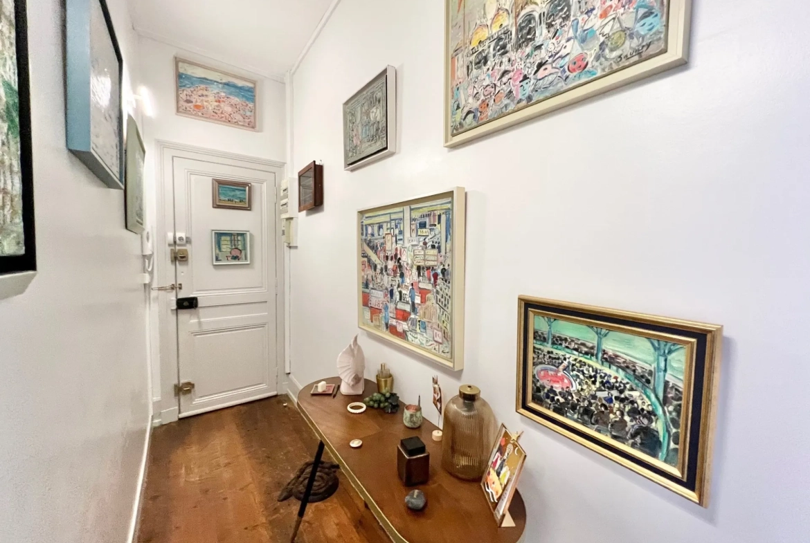 Bel appartement de 103 m² à Elbeuf centre avec 2 chambres et grenier privé 