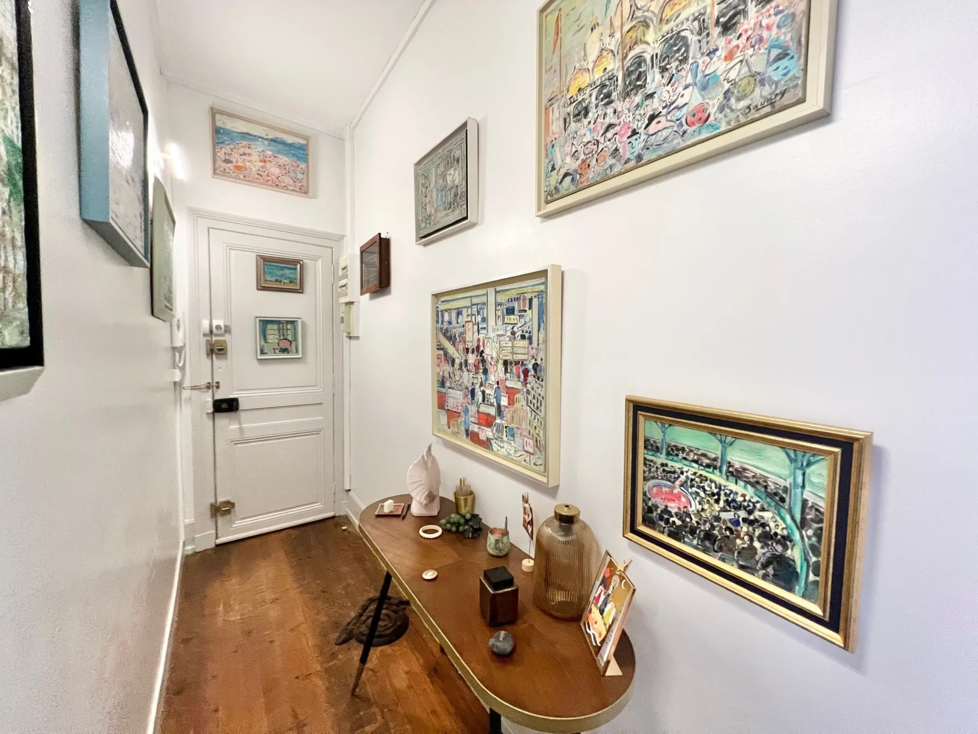 Bel appartement de 103 m² à Elbeuf centre avec 2 chambres et grenier privé 