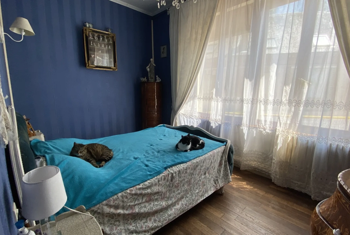 Charmante maison ancienne de 185 m² à Matigny avec terrain privé et dépendances 