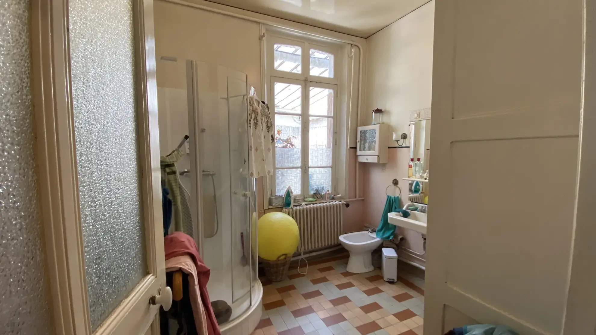 Charmante maison ancienne de 185 m² à Matigny avec terrain privé et dépendances 