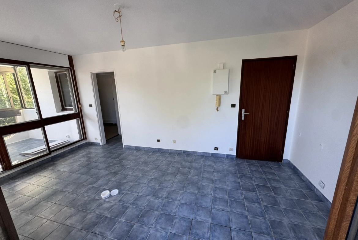 Studio lumineux avec terrasse et parking au centre d’Andernos-les-Bains 