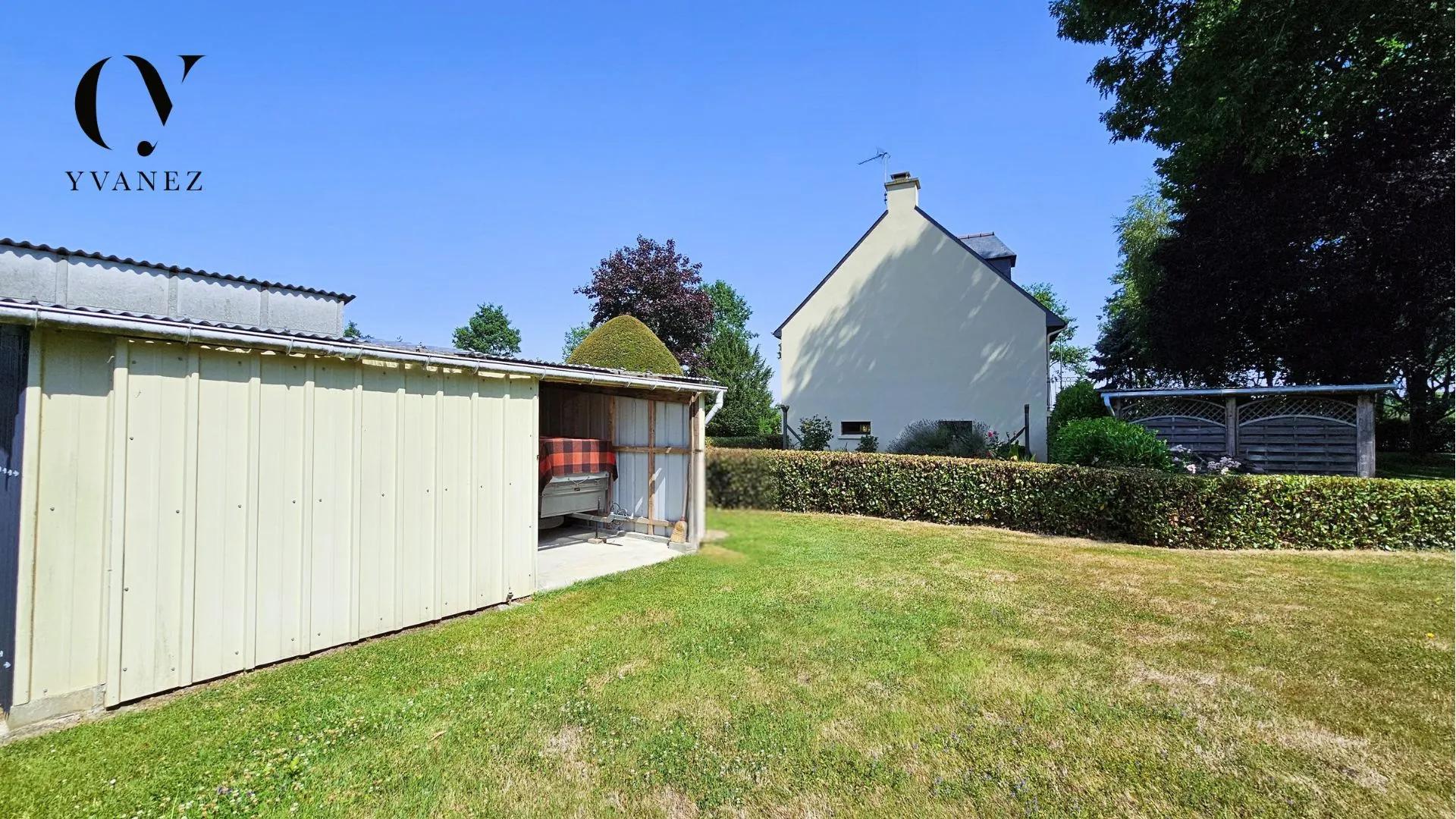 Maison 4 chambres avec grand terrain à Domagné, secteur calme et proche des commodités 