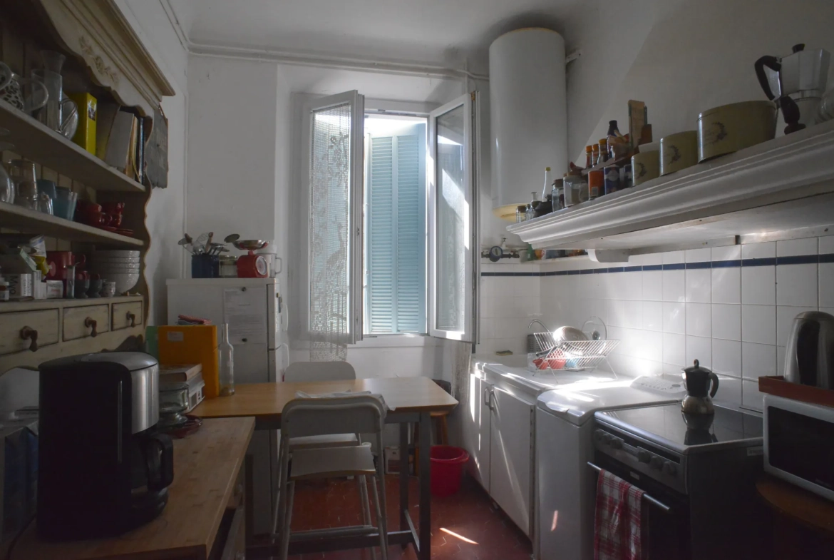 Appartement 3 pièces à Toulon Ouest avec cave et location en cours 