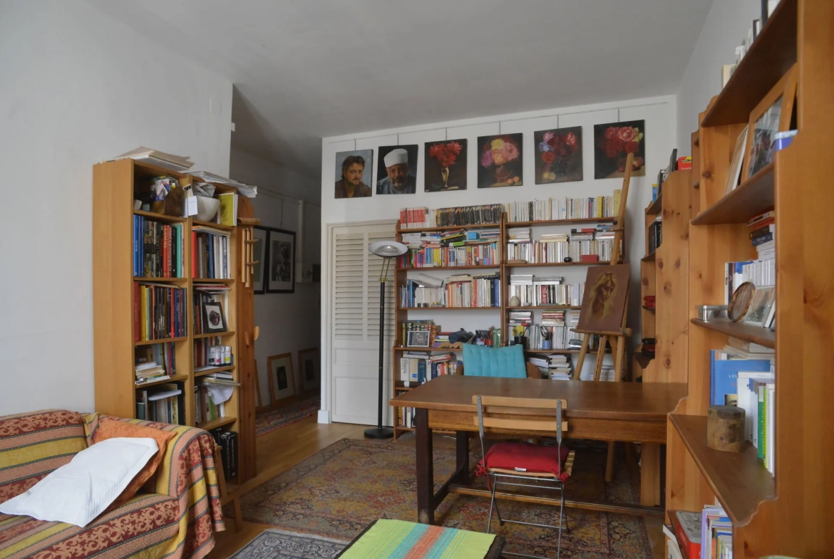 Appartement 3 pièces à Toulon Ouest avec cave et location en cours 