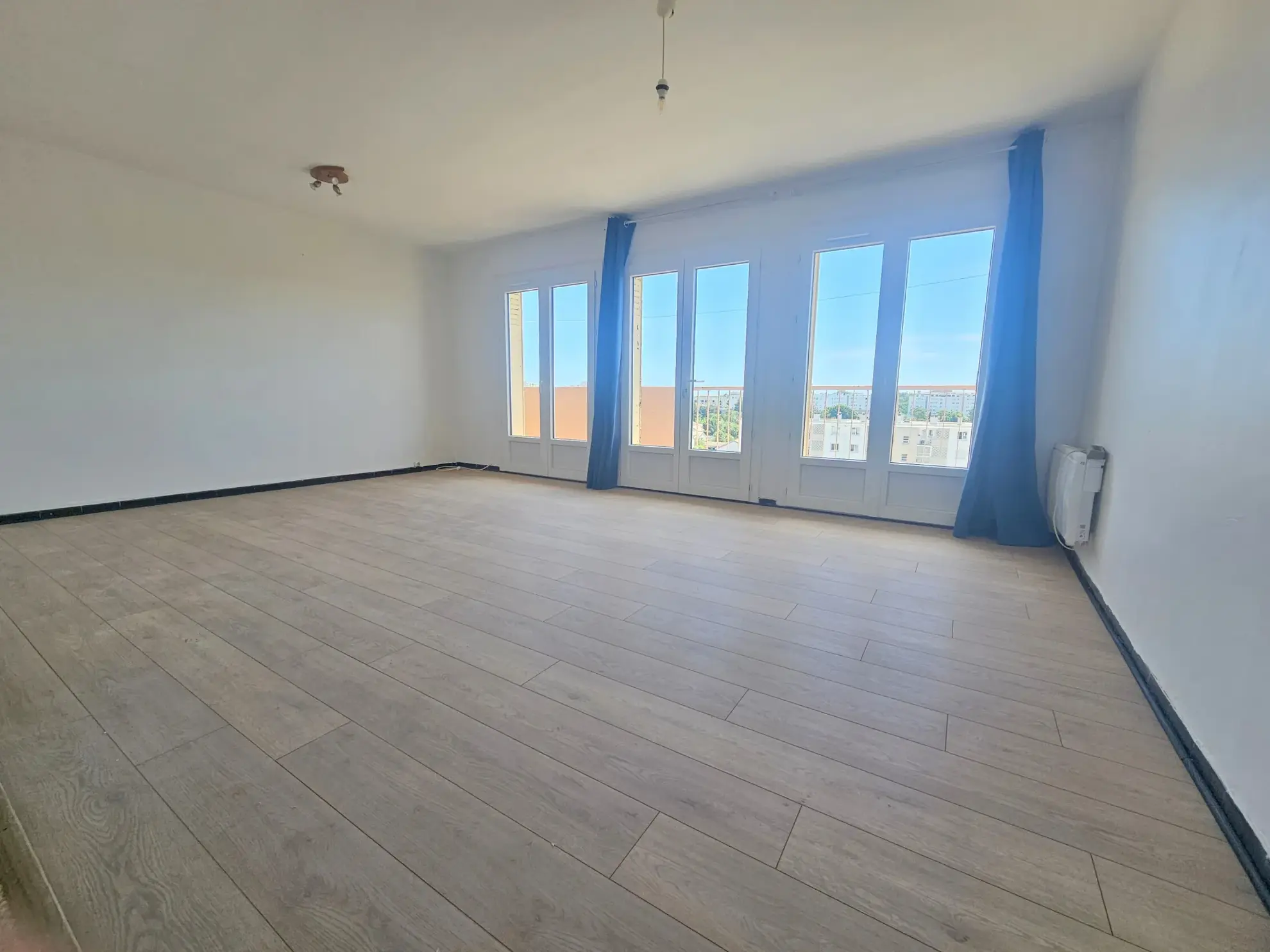 Appartement F3 à vendre à Montpellier avec terrasse, parking et vue dégagée 