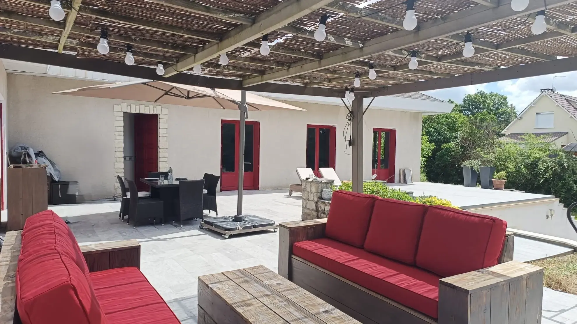 Magnifique maison de prestige avec piscine intérieure entre Aillant-sur-Tholon et Auxerre 