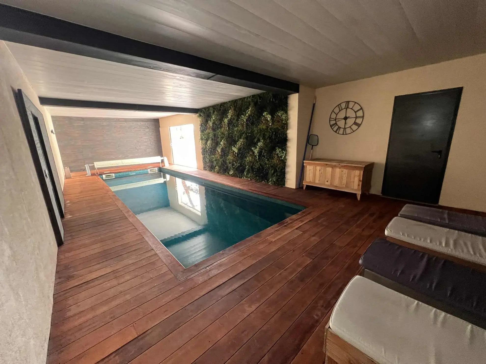 Magnifique maison de prestige avec piscine intérieure entre Aillant-sur-Tholon et Auxerre 