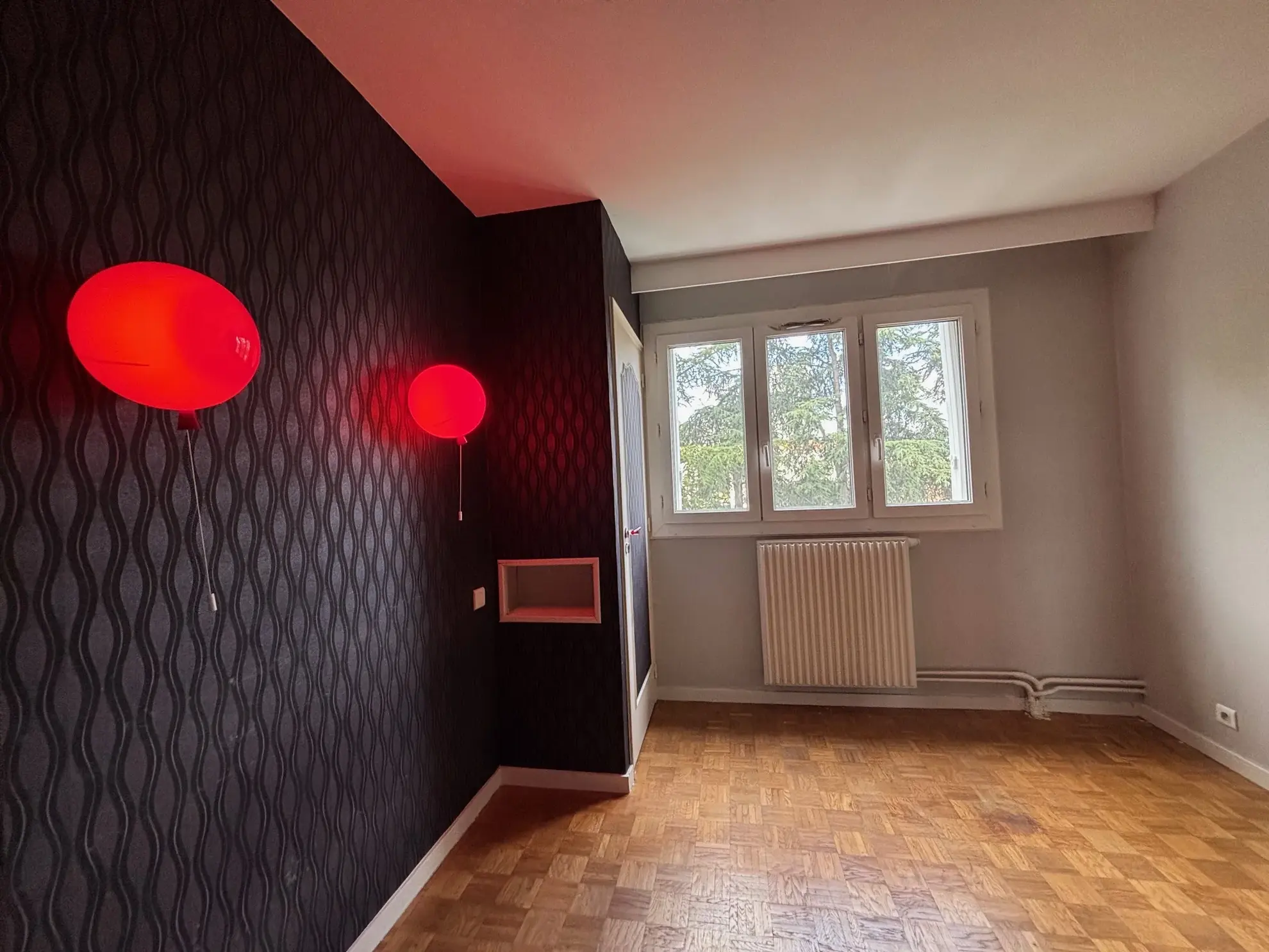 Appartement T4 à Saint-Étienne proche Stade Geoffroy Guichard avec parking et cave 