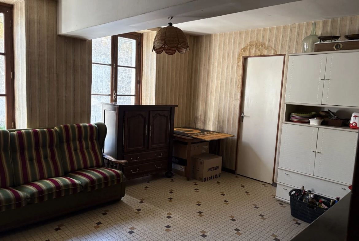 Maison de plain-pied à vendre à Aillières-Beauvoir avec jardin de 400 m² 