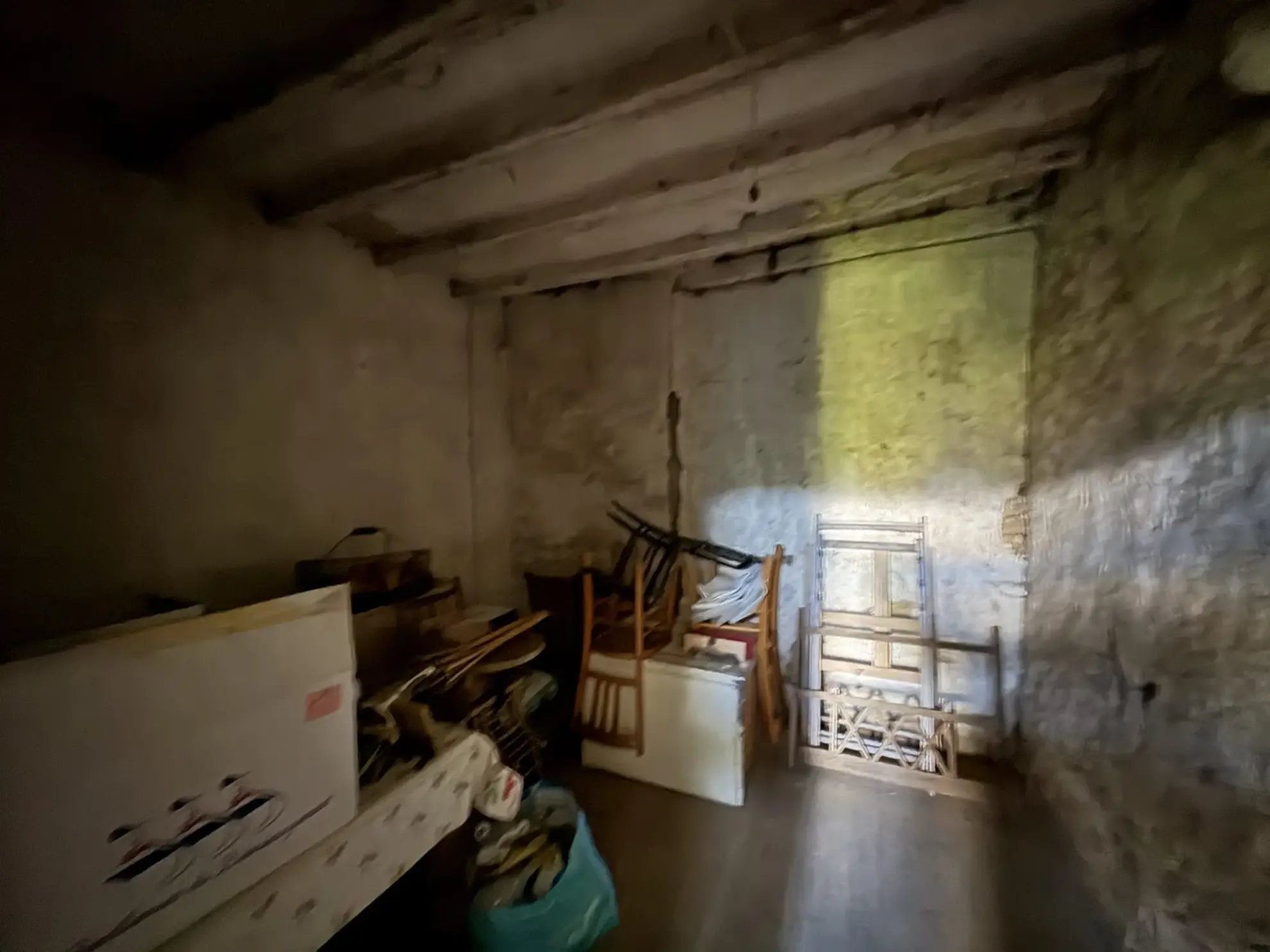 Maison de plain-pied à vendre à Aillières-Beauvoir avec jardin de 400 m² 