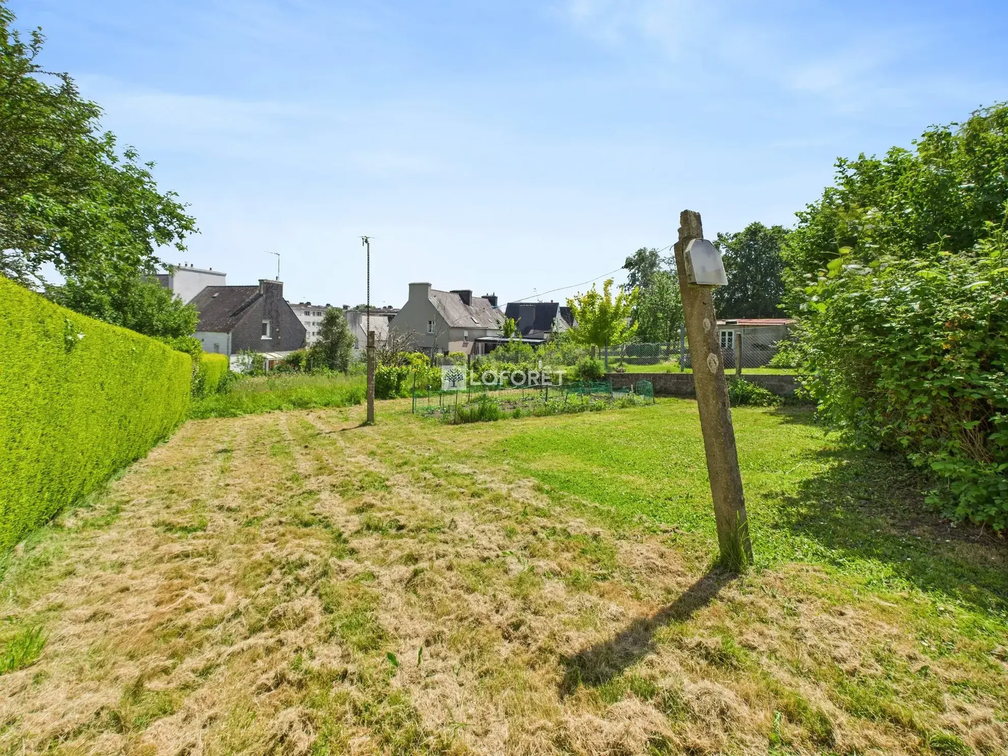 Maison à rénover de 72 m² avec garage et terrain à Quimper 