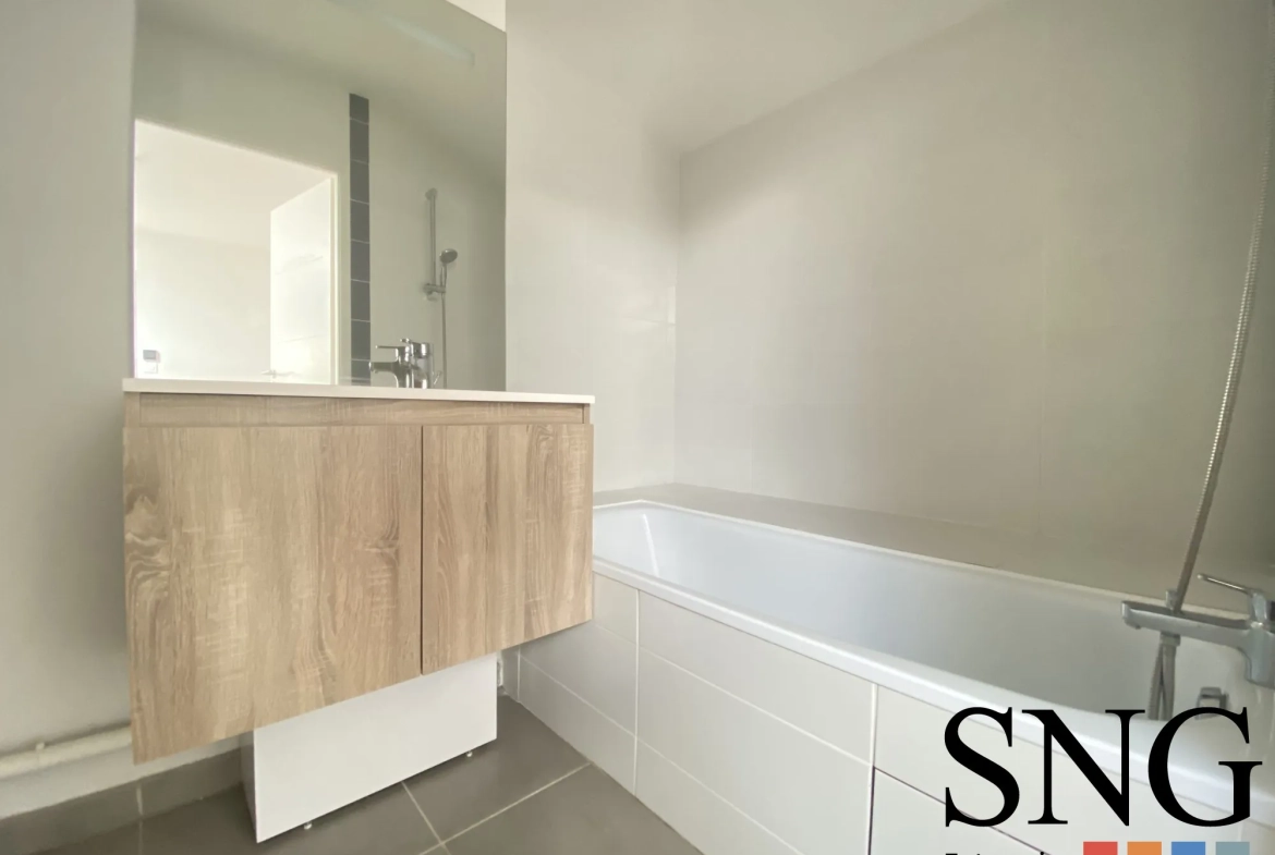 Appartement T3 moderne avec balcon, parking à Castanet-Tolosan 