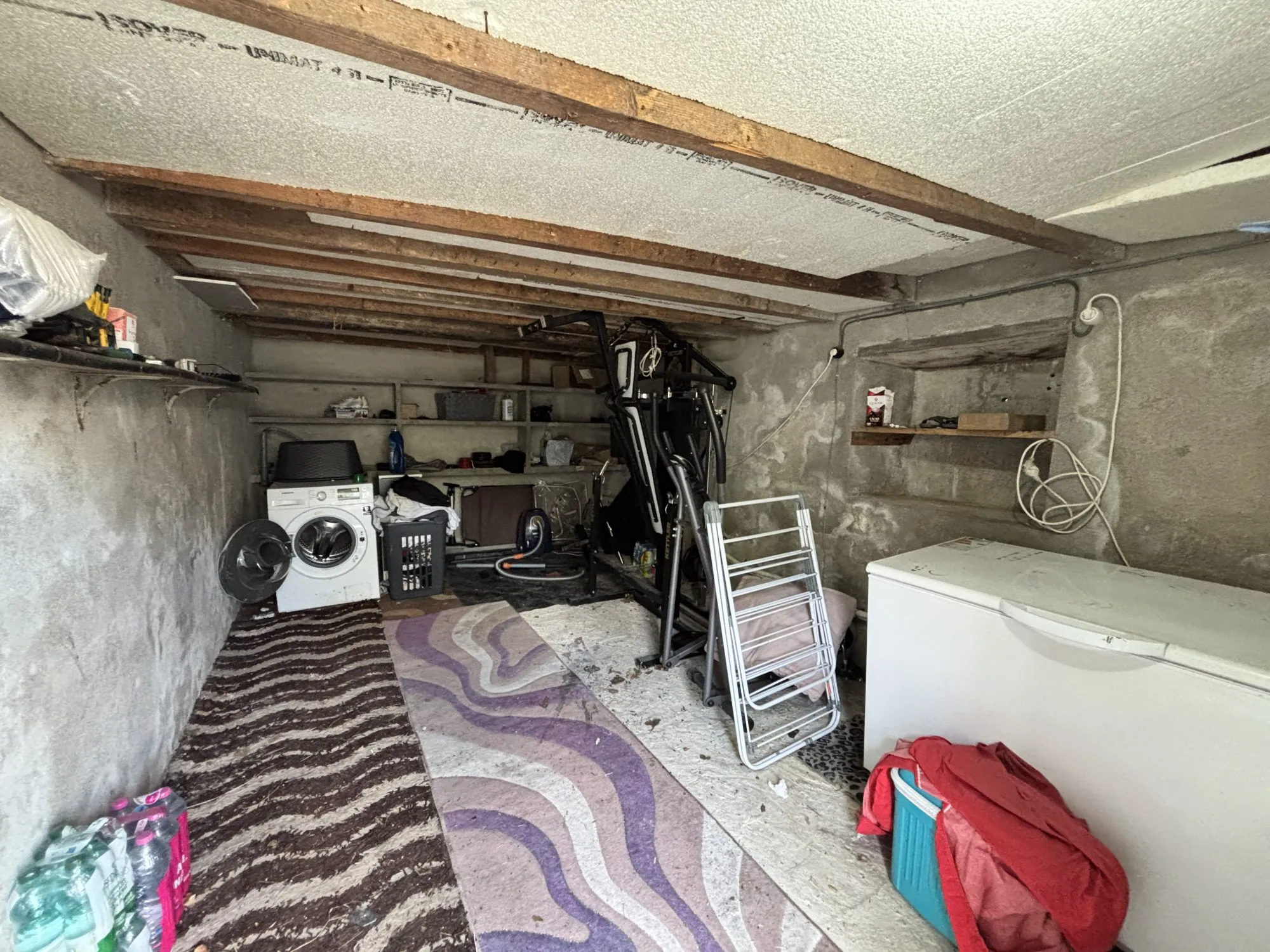 Maison de village rénovée avec grand garage et terrain à Propières (69) 