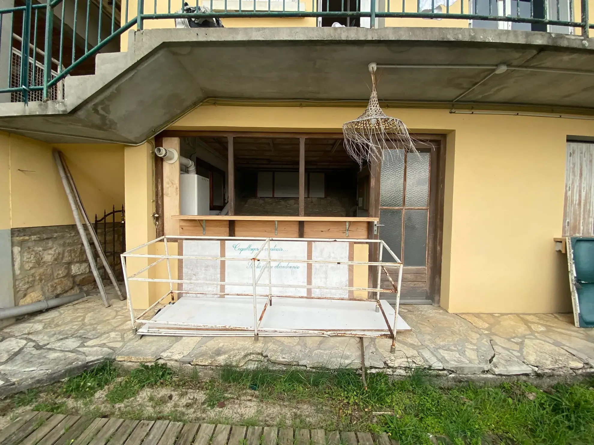 Appartement T3 à rénover avec jardin, chambres d'hôtes et vue vallée à Puy-l'Évêque 