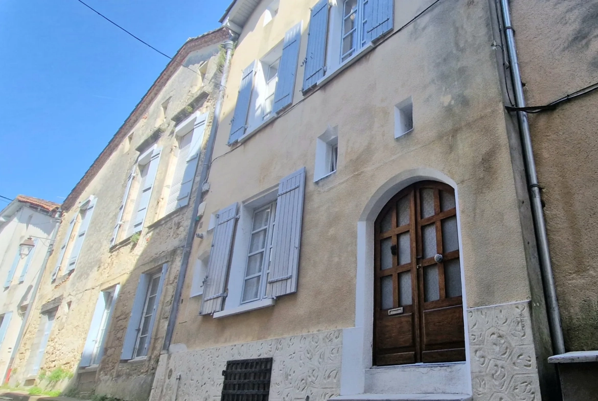 Maison de ville de 110 m² à Bazas – Idéale primo-accédants ou investisseurs 