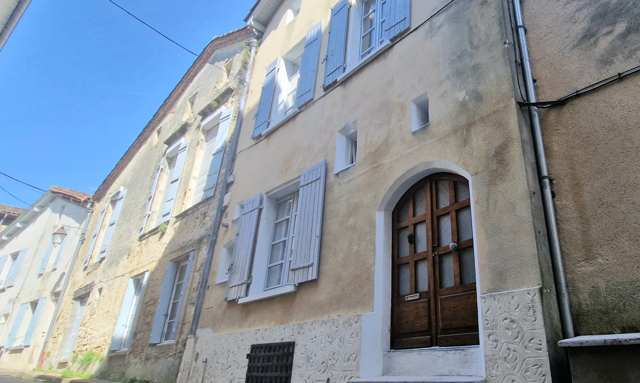 Maison de ville de 110 m² à Bazas – Idéale primo-accédants ou investisseurs 