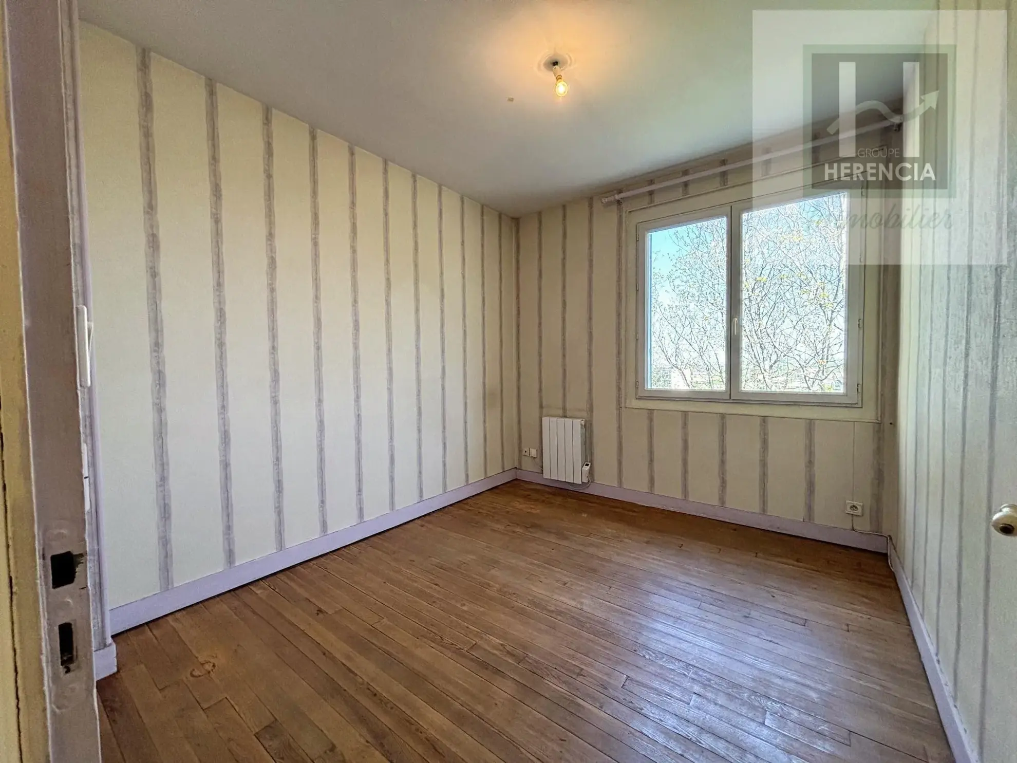 Maison à vendre à Angoulême avec terrasse et suite parentale - Emplacement idéal 