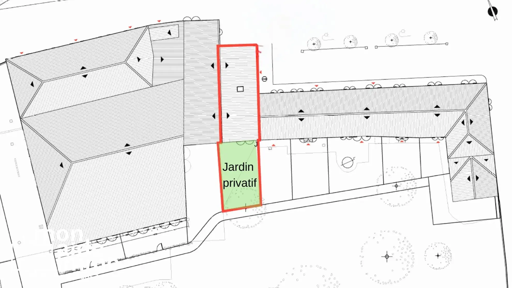 Maison à rénover de 80m² avec jardin et parking à Naujan et Postiac 