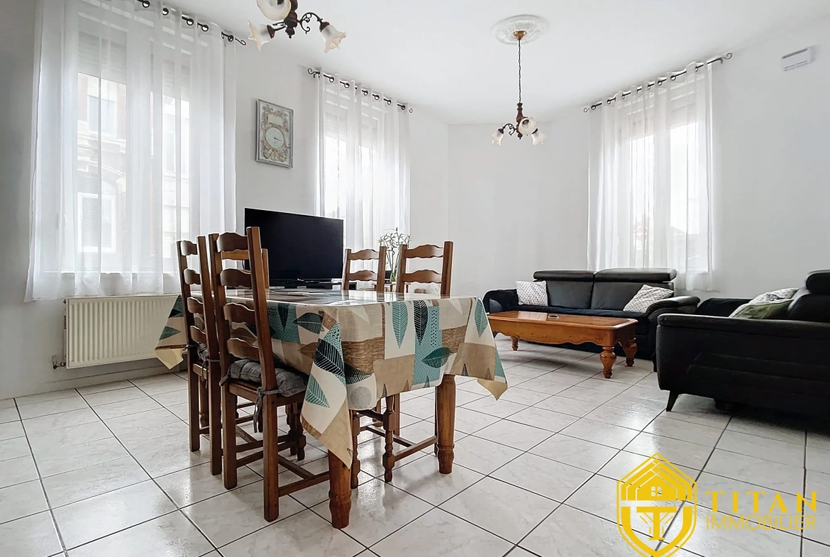 EXCLUSIVITÉ : Maison 2 chambres, 2 bureaux avec grenier aménageable à Saint-Pol-Sur-Mer - TITAN IMMOBILIER Maison à vendre à Saint-Pol-sur-Mer avec 2 chambres, bureaux et grenier aménageable 