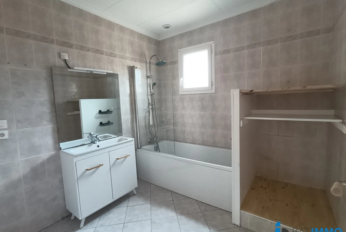 Villa individuelle avec 3 chambres et garage à Mazamet, Tarn 