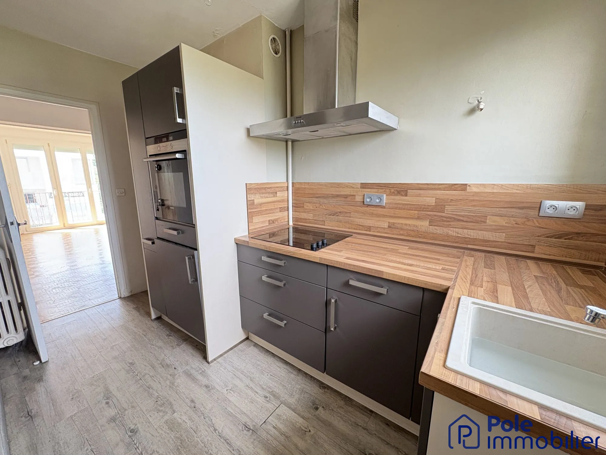 F3 CAEN Appartement 3 pièces avec balcon à Caen - Rive Droite 