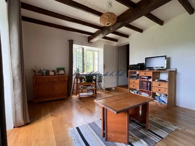Belle maison de campagne avec dépendance à Verteillac - Périgord 