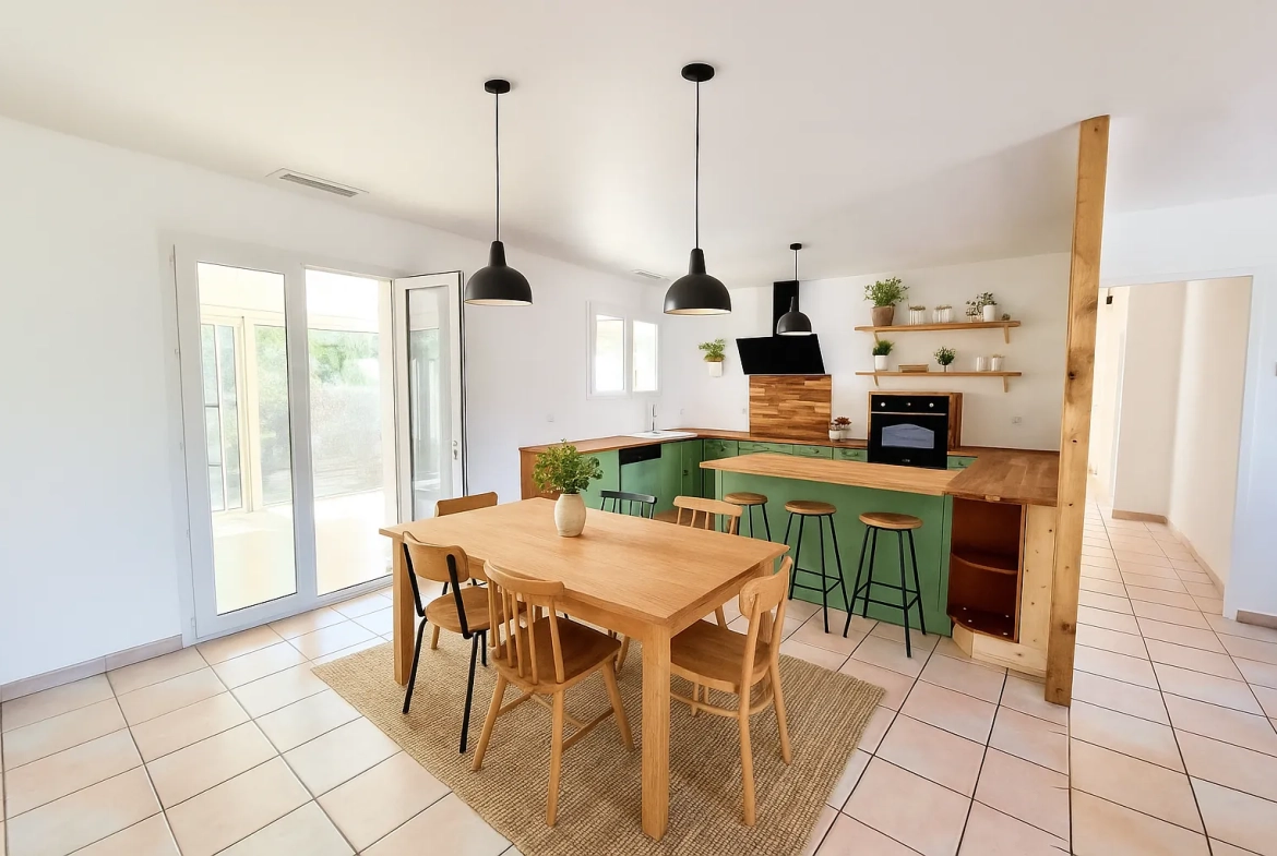 Villa de plain-pied rénovée avec jardin à Luc-sur-Orbieu 
