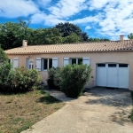 Villa de plain-pied rénovée avec jardin à Luc-sur-Orbieu