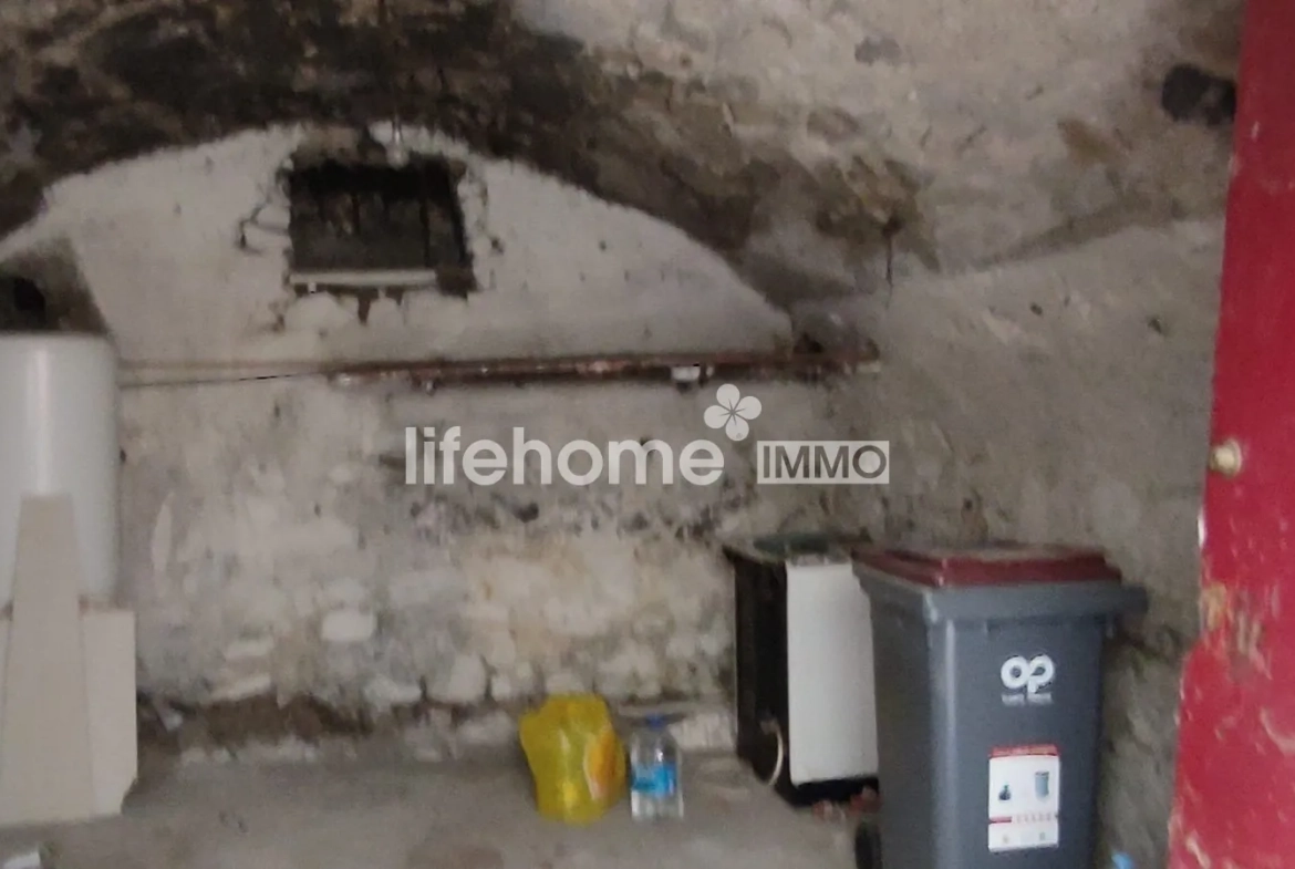 Maison à rénover T3 à Saint-Étienne-Estréchoux, proche Bédarieux 