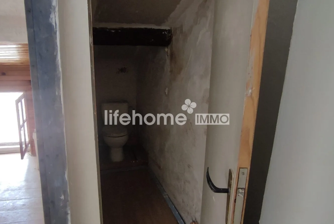 Maison à rénover T3 à Saint-Étienne-Estréchoux, proche Bédarieux 