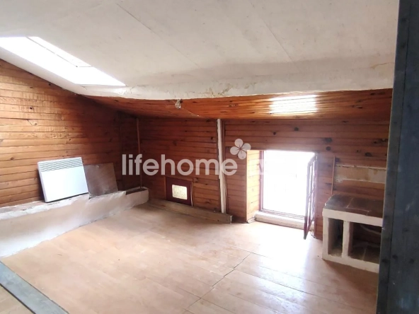 Maison à rénover T3 à Saint-Étienne-Estréchoux, proche Bédarieux