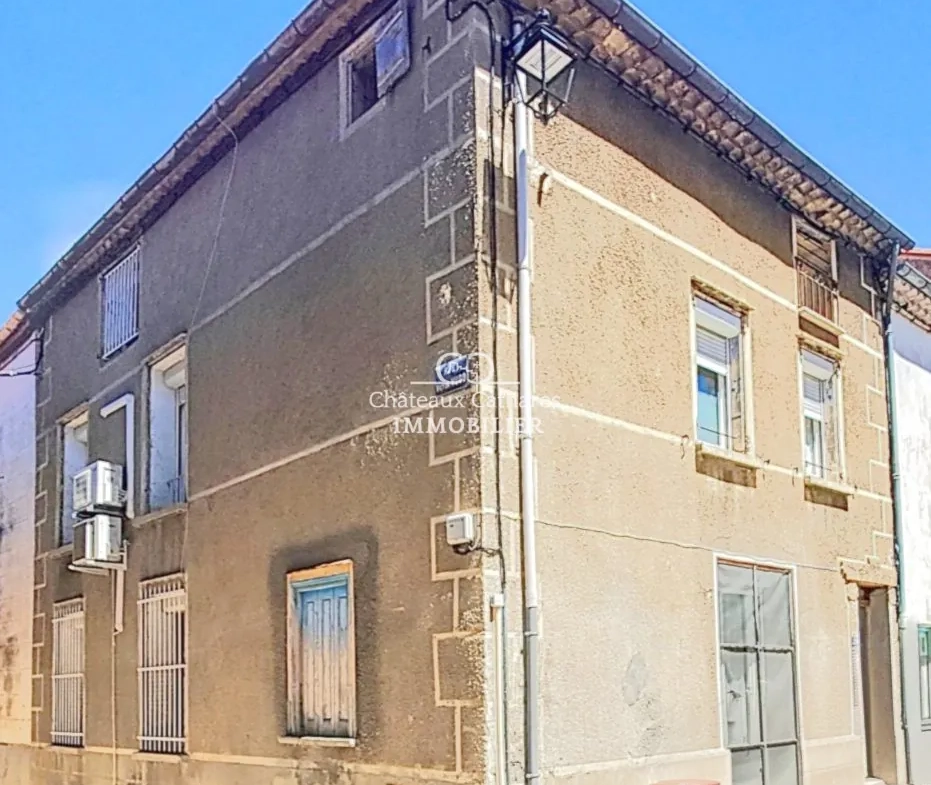 Maison ancienne à Maury avec grand garage – Charme et potentiel 