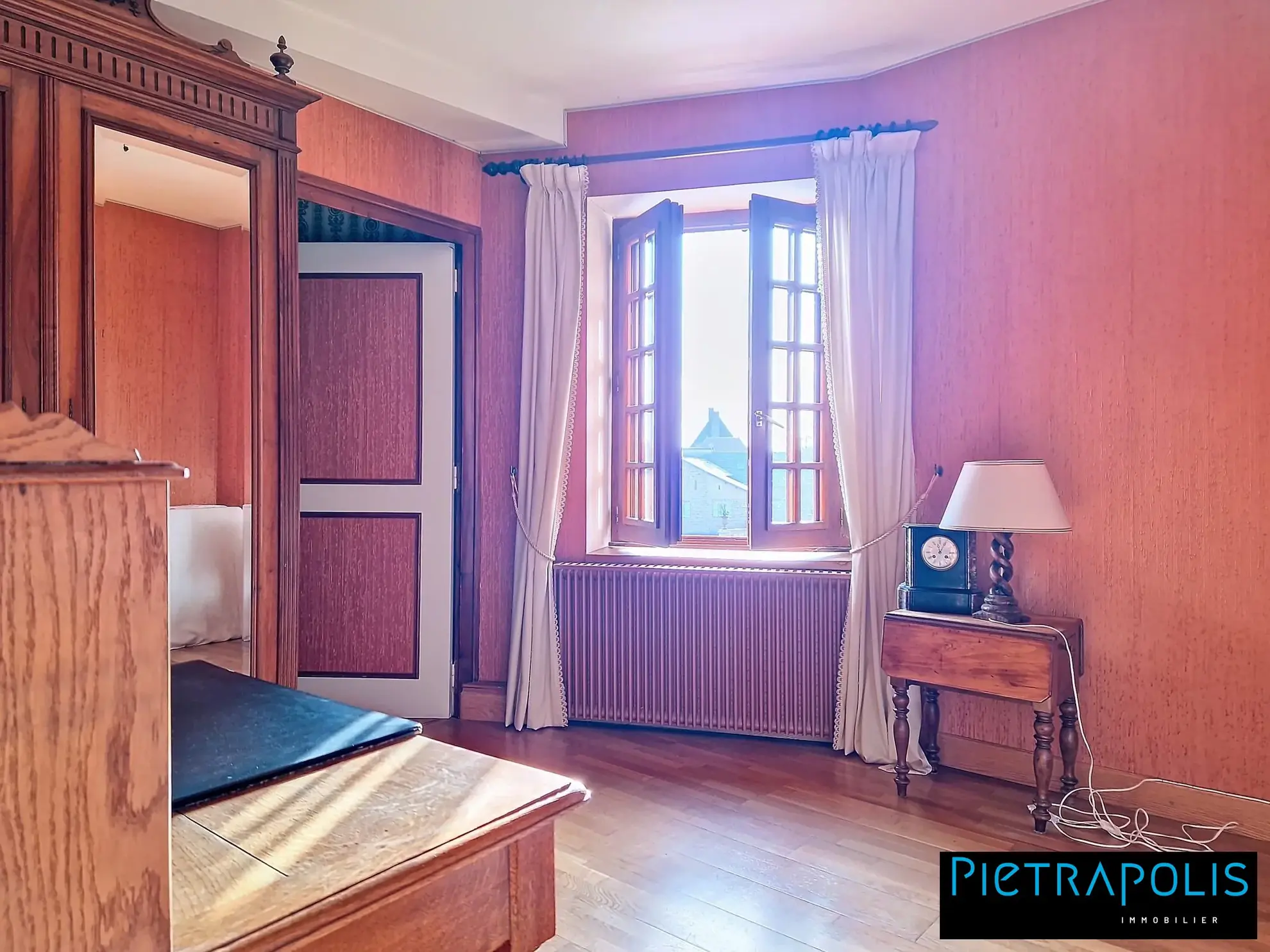 Charmante maison de village avec jardin et chambre indépendante à Gibles 