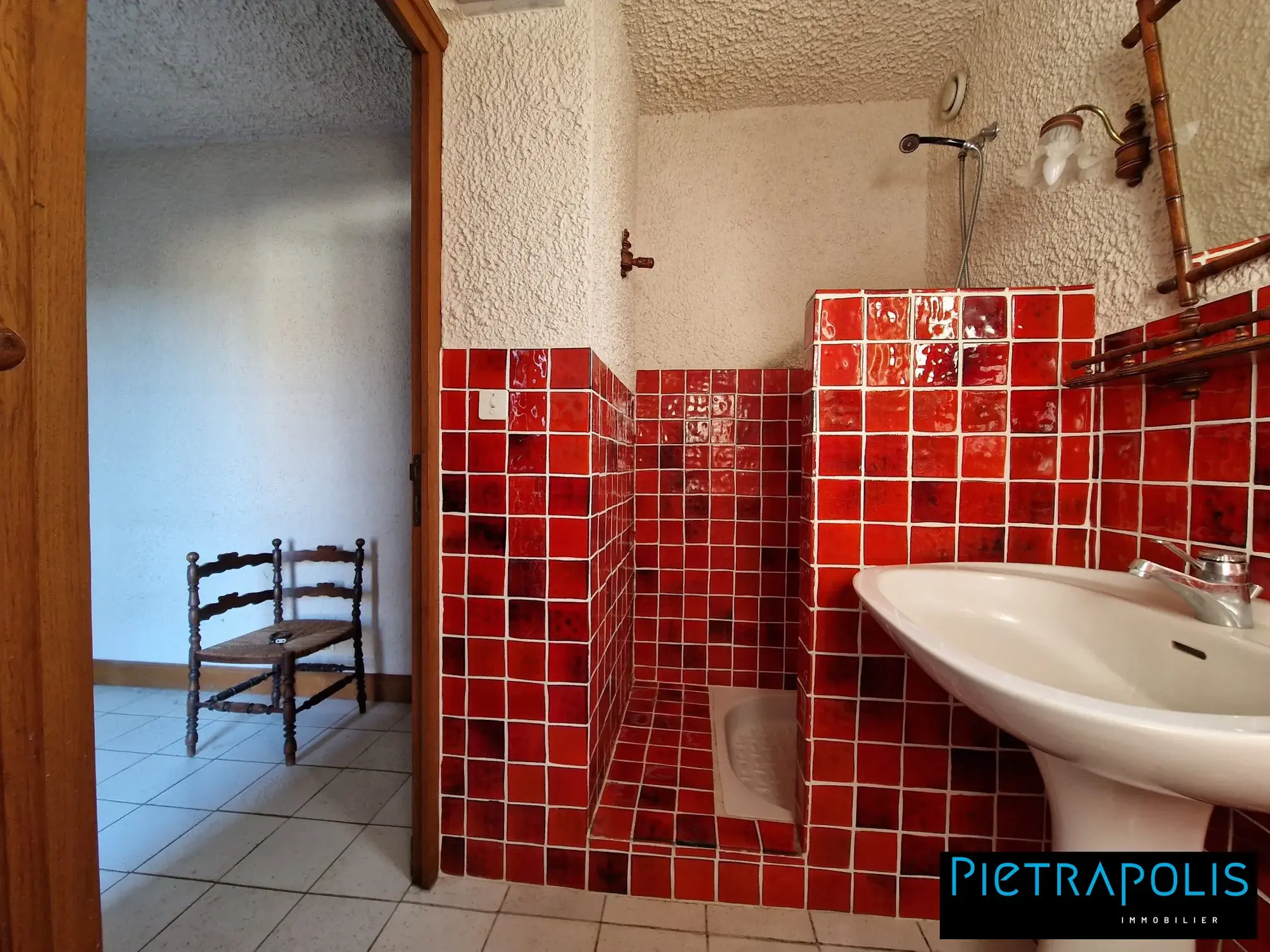 Charmante maison de village avec jardin et chambre indépendante à Gibles 