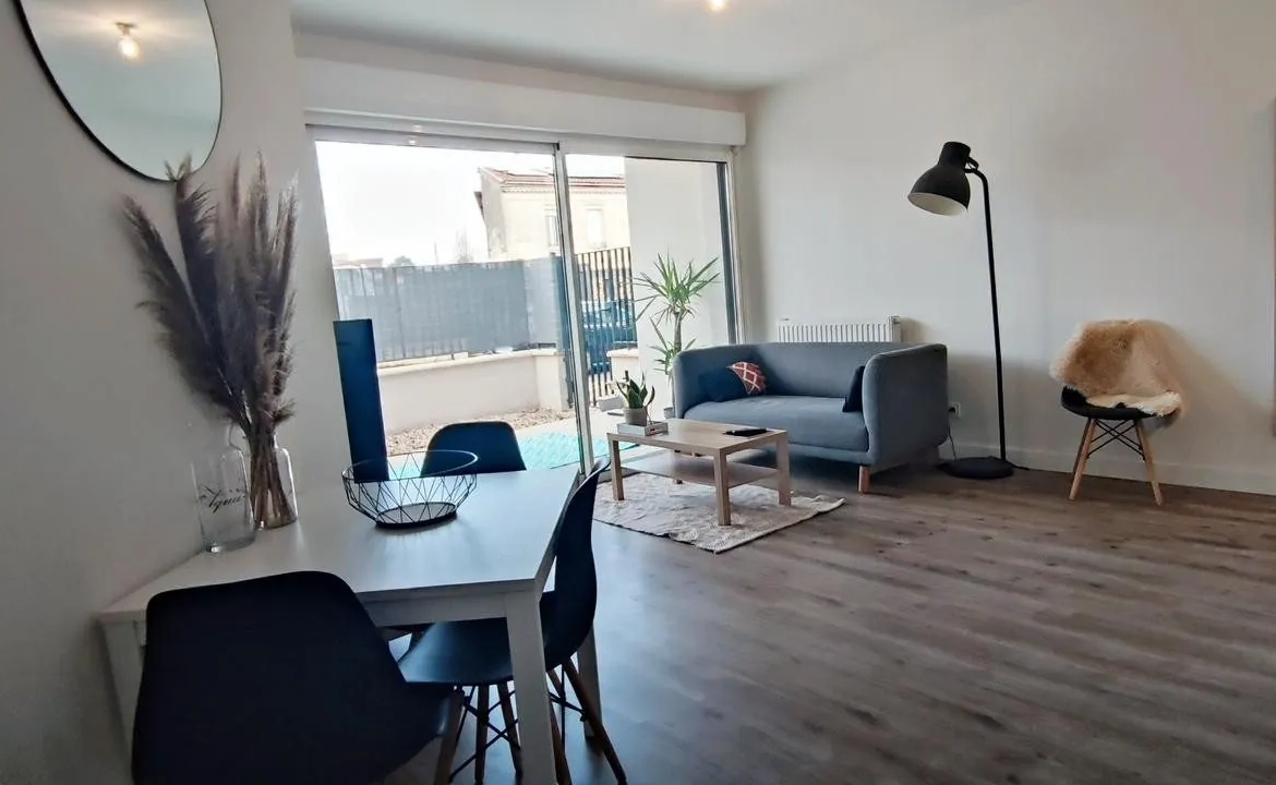 Appartement T2 de 42m² avec terrasse et parking à Mérignac 