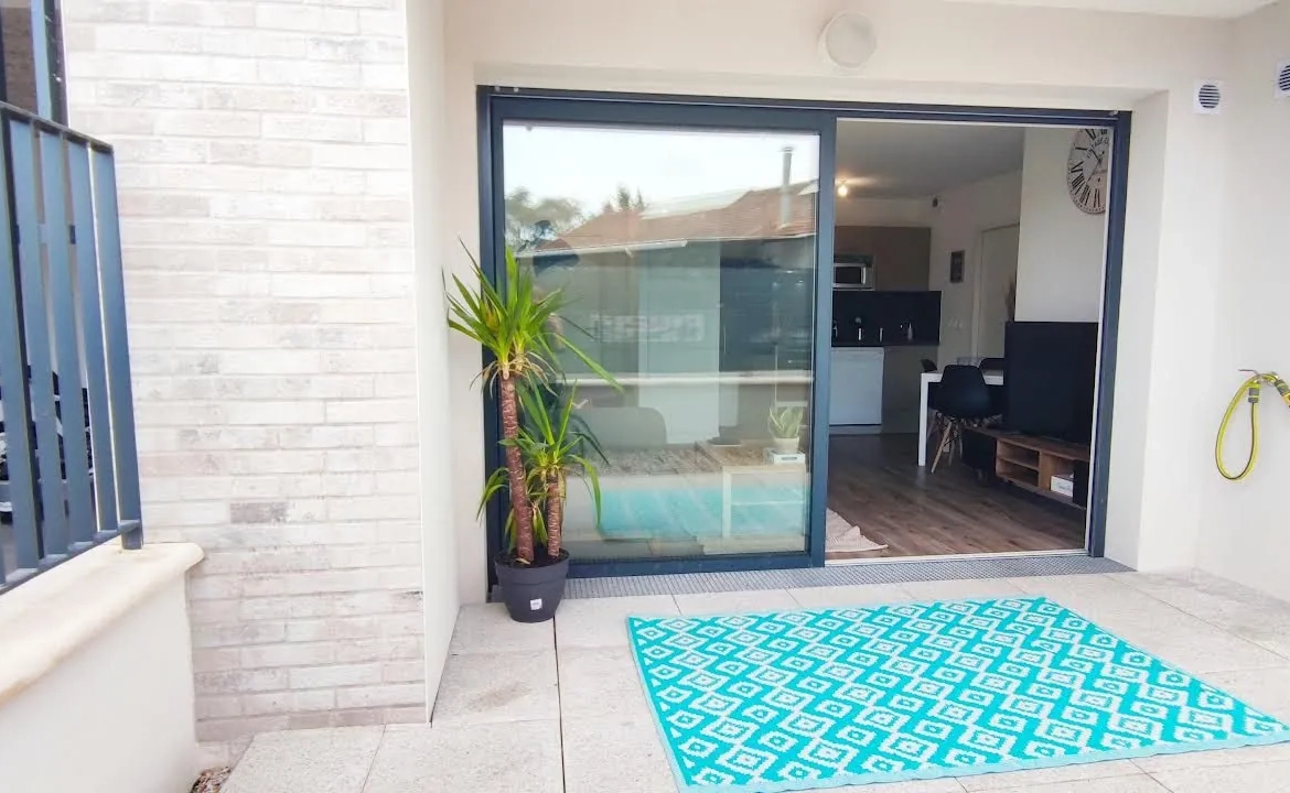 Appartement T2 de 42m² avec terrasse et parking à Mérignac 