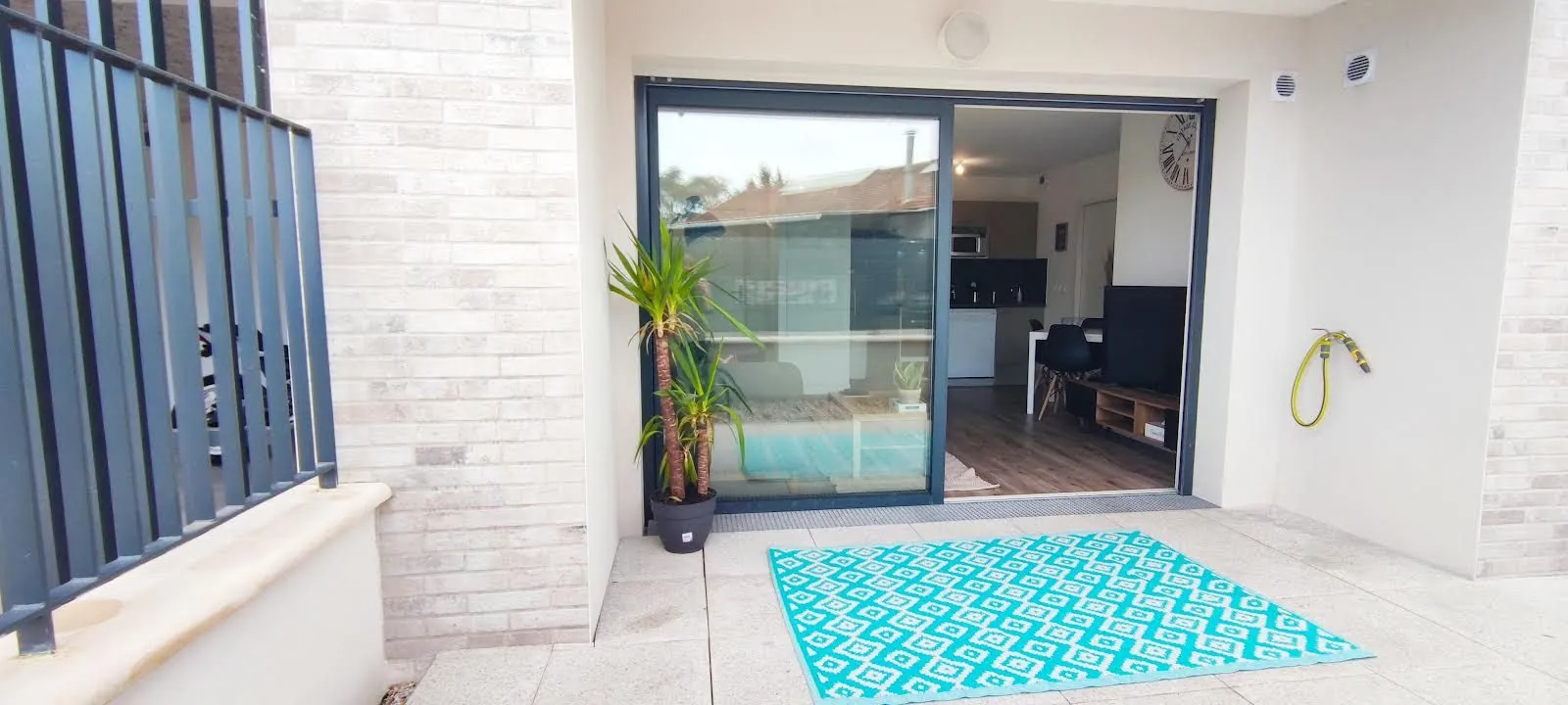 Appartement T2 de 42m² avec terrasse et parking à Mérignac 