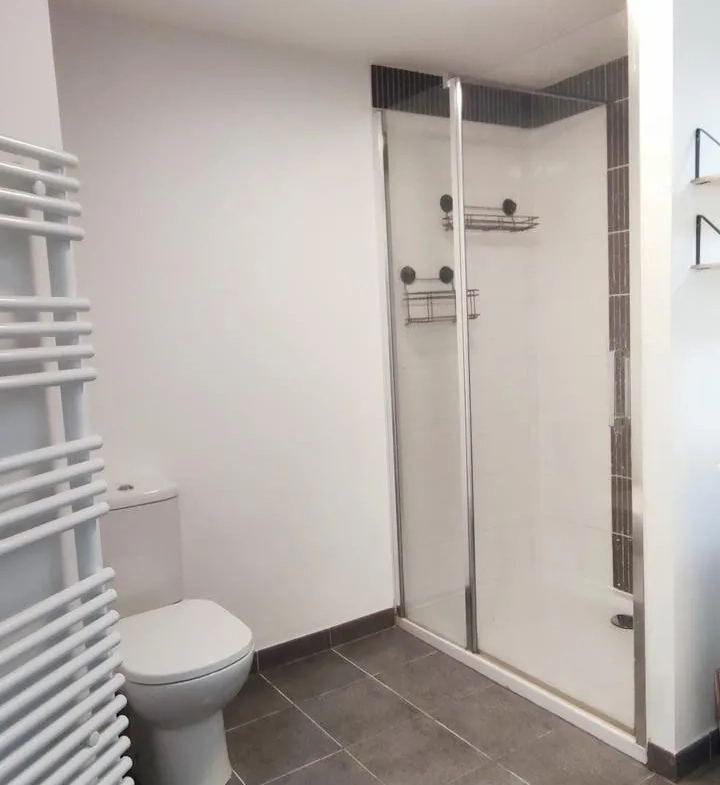 Appartement T2 de 42m² avec terrasse et parking à Mérignac 