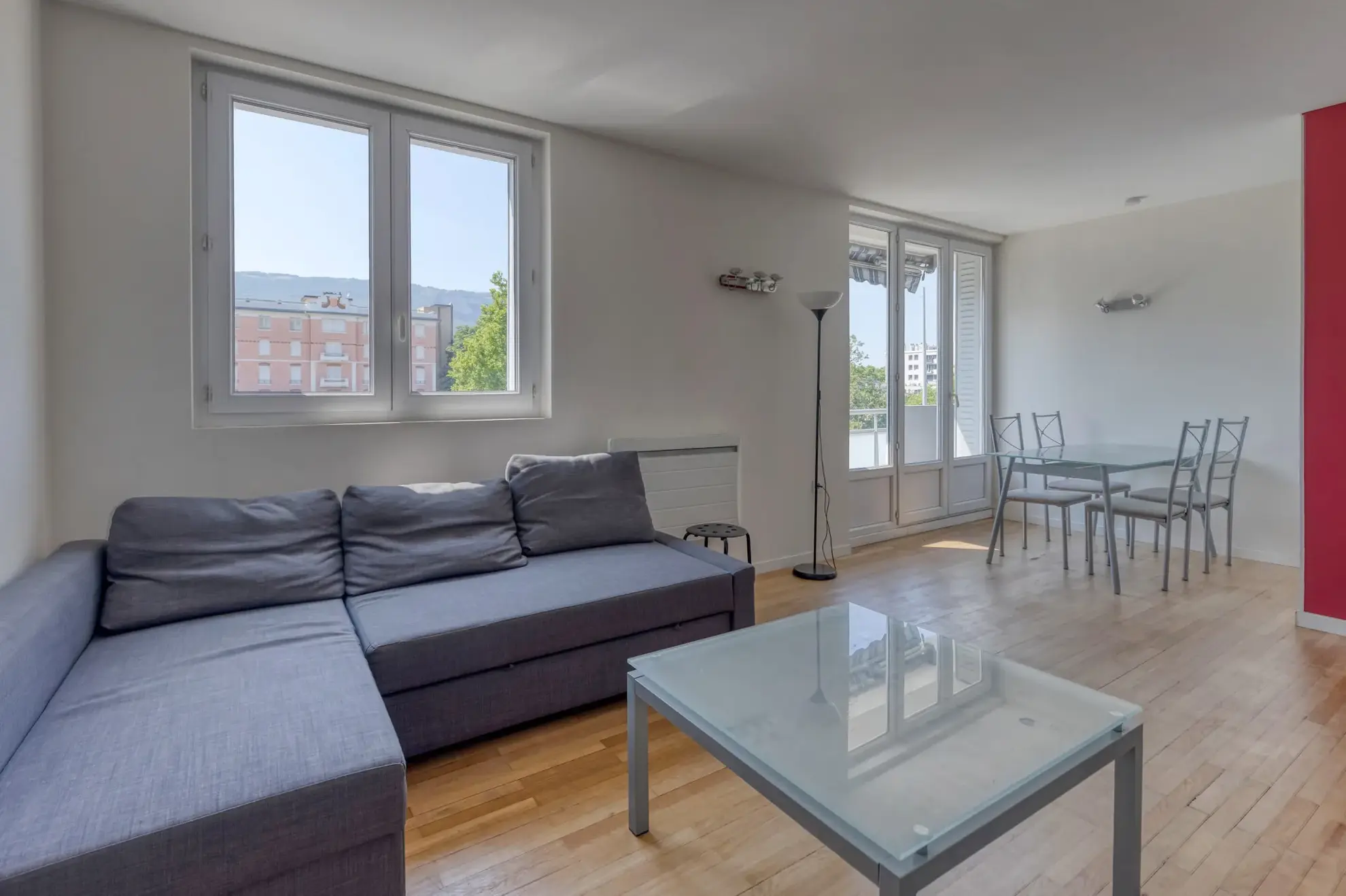 Appartement 3 chambres rénové à Grenoble avec parking et Balcons - Investissement idéal 