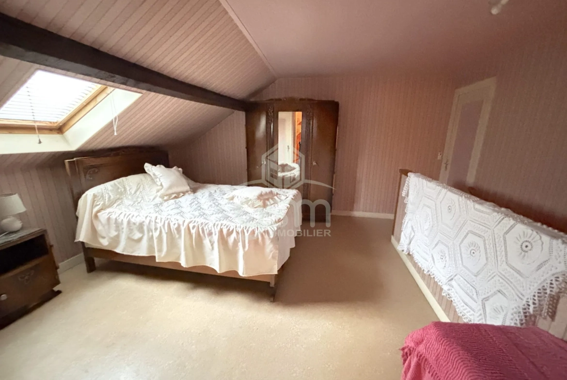 Maison à vendre proche centre-ville avec travaux à La Celle-Saint-Avant 