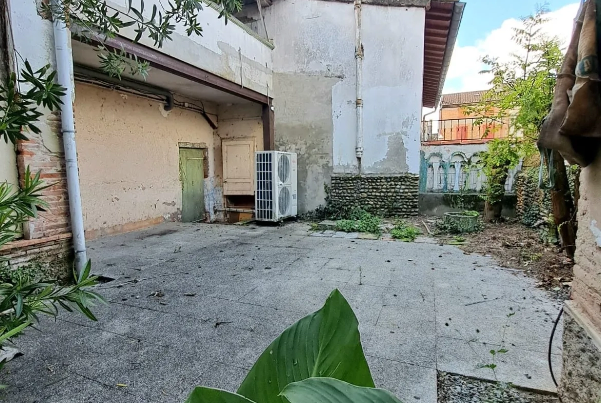 Immeuble de 185 m² en plein centre de Saint-Nicolas avec forte valeur patrimoniale 
